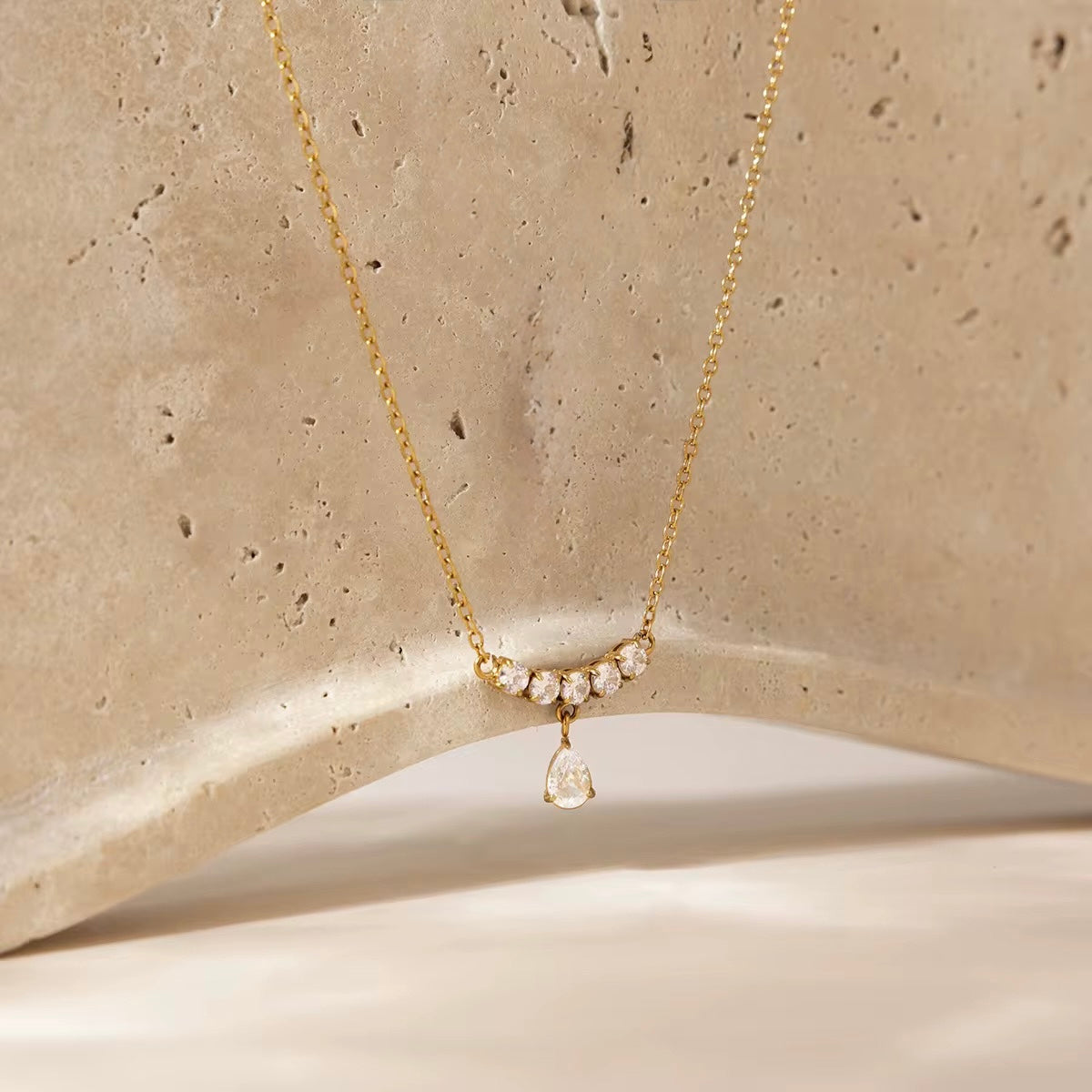 Grace Sparkle Necklace
