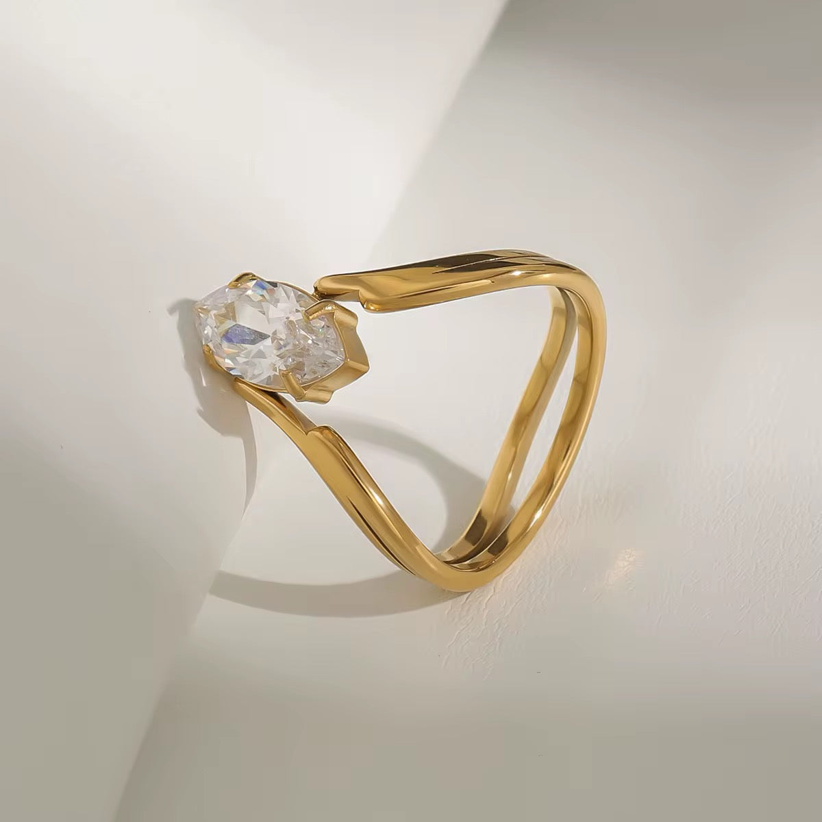 Eliora Ring