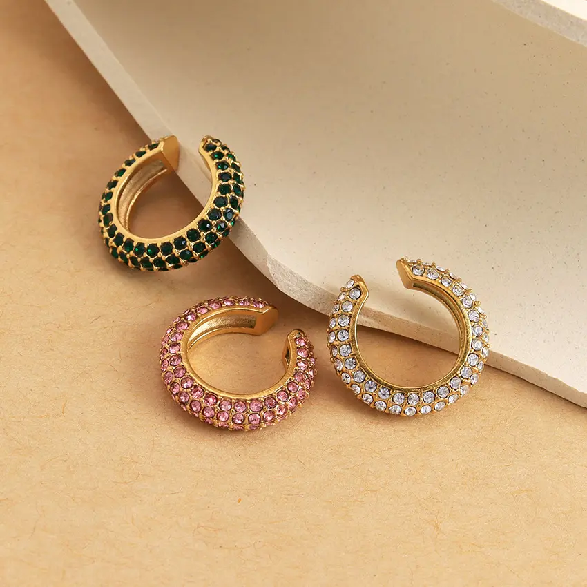Delicado brazalete de oreja