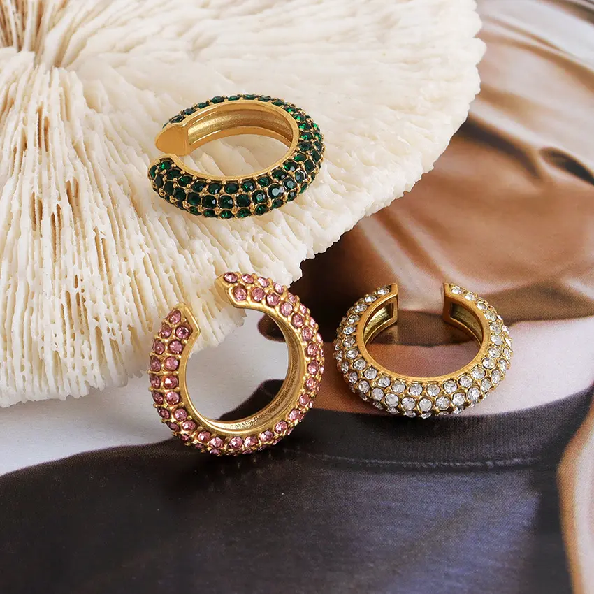 Delicado brazalete de oreja