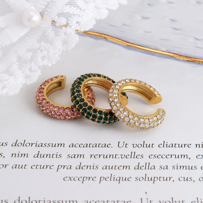 Delicado brazalete de oreja
