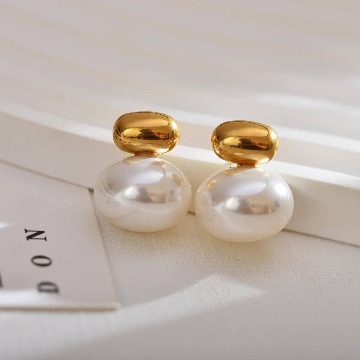 Pendientes Reyna