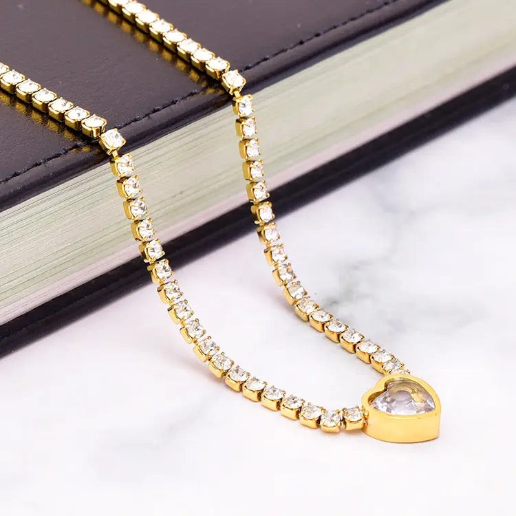 Collar de corazón de Ilumina