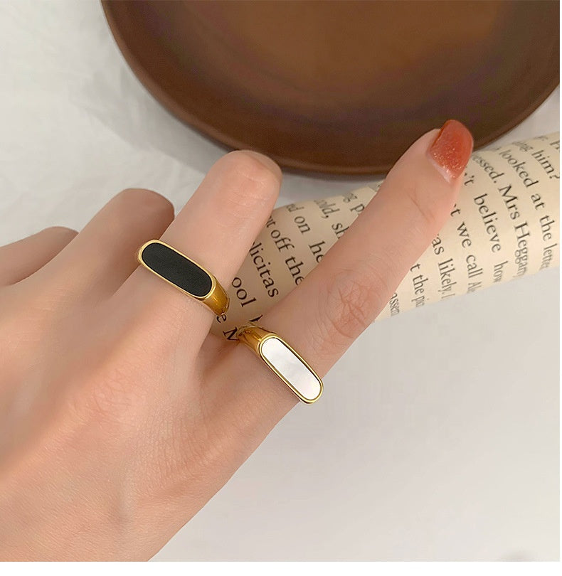 Anillo clásico