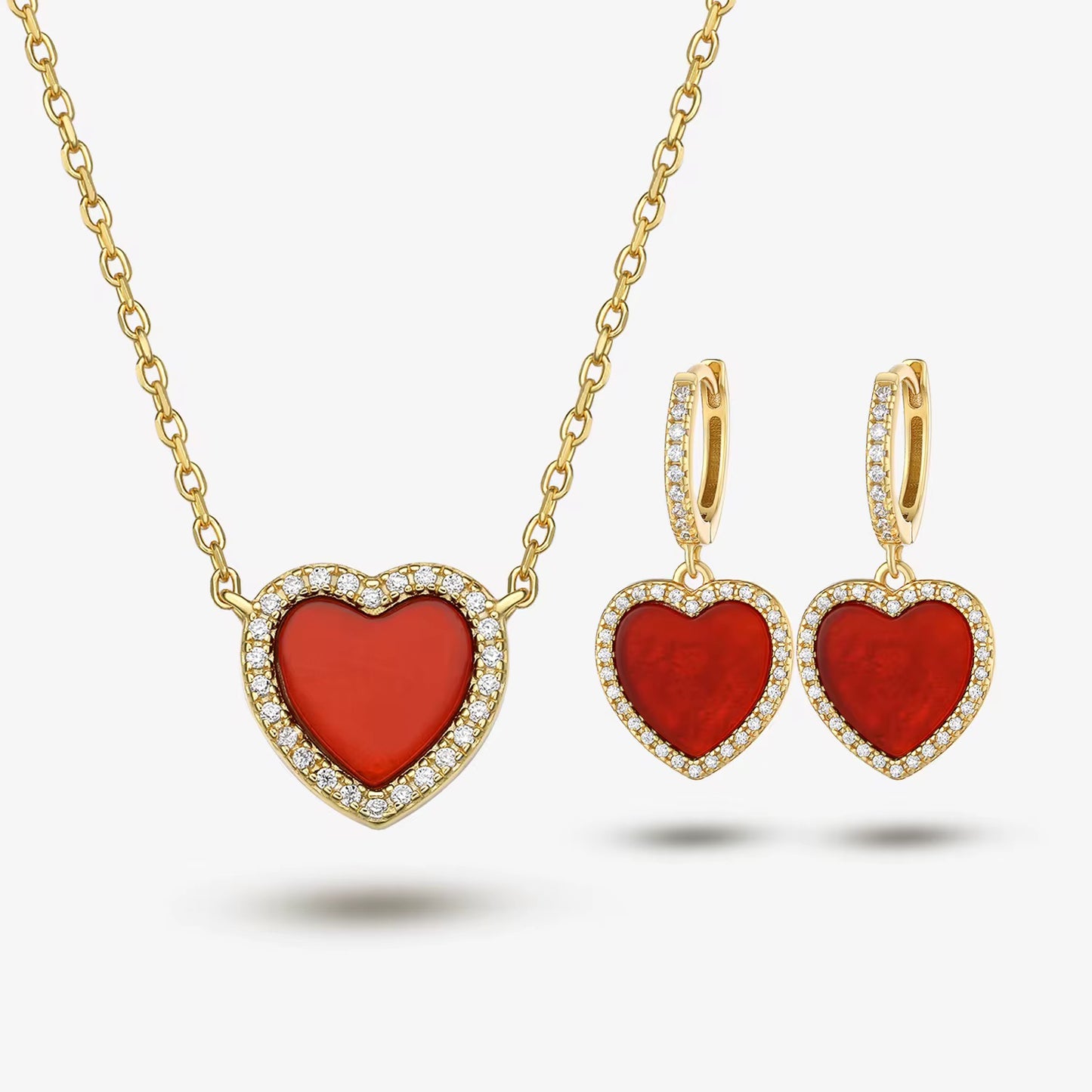 Pendientes de corazón brillante