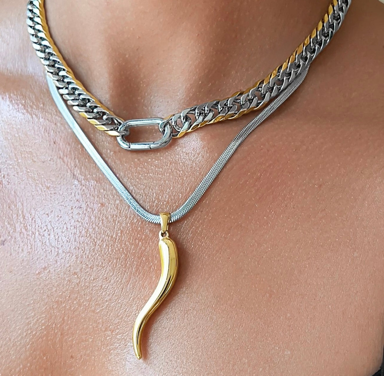 Collar de cuerno de la suerte