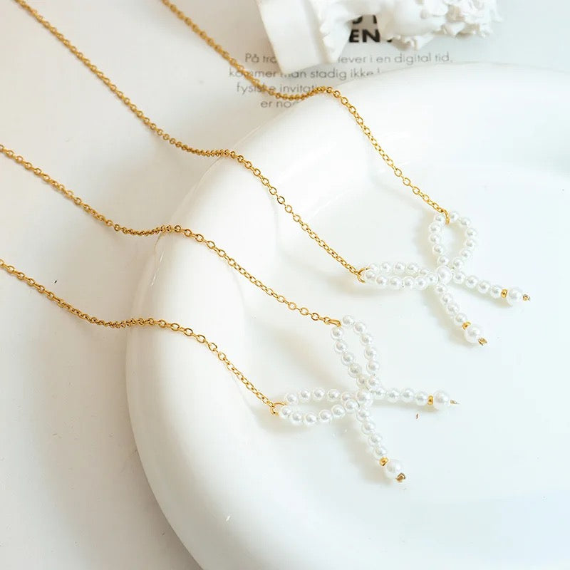 Collares de perlitas