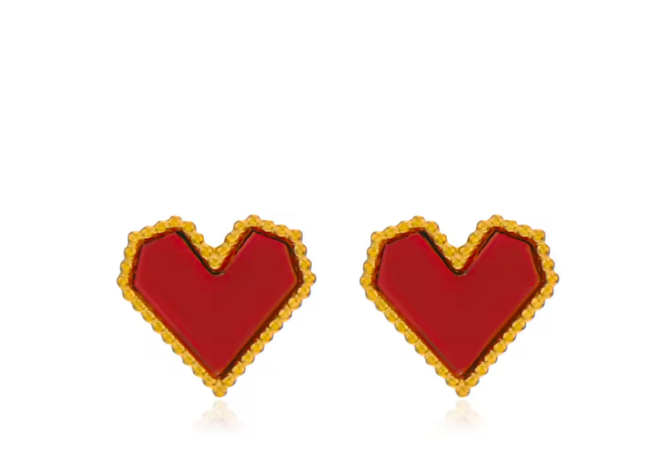 Pendientes de corazón rojo