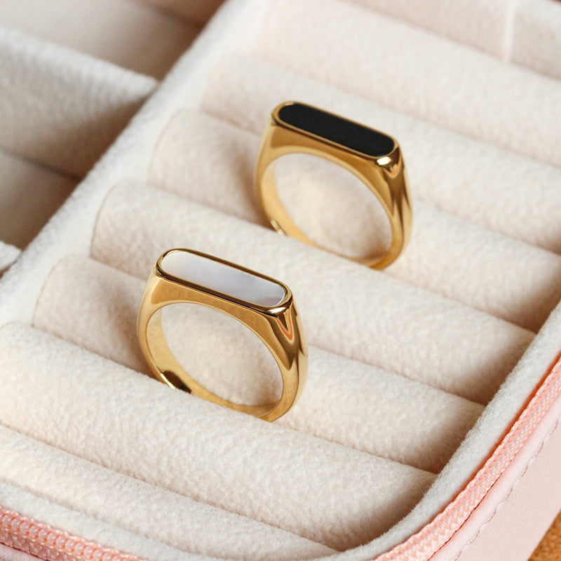 Anillo clásico