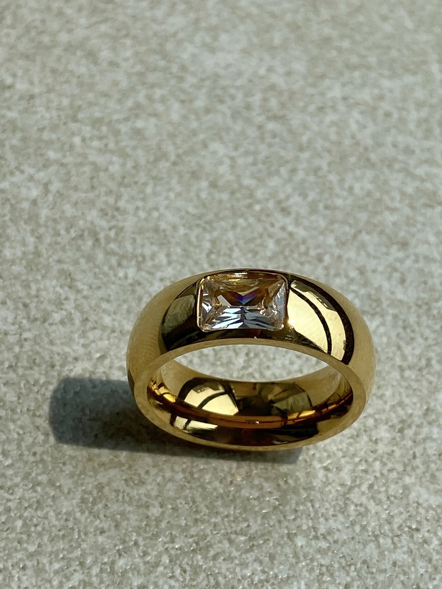 Anillo de cristal