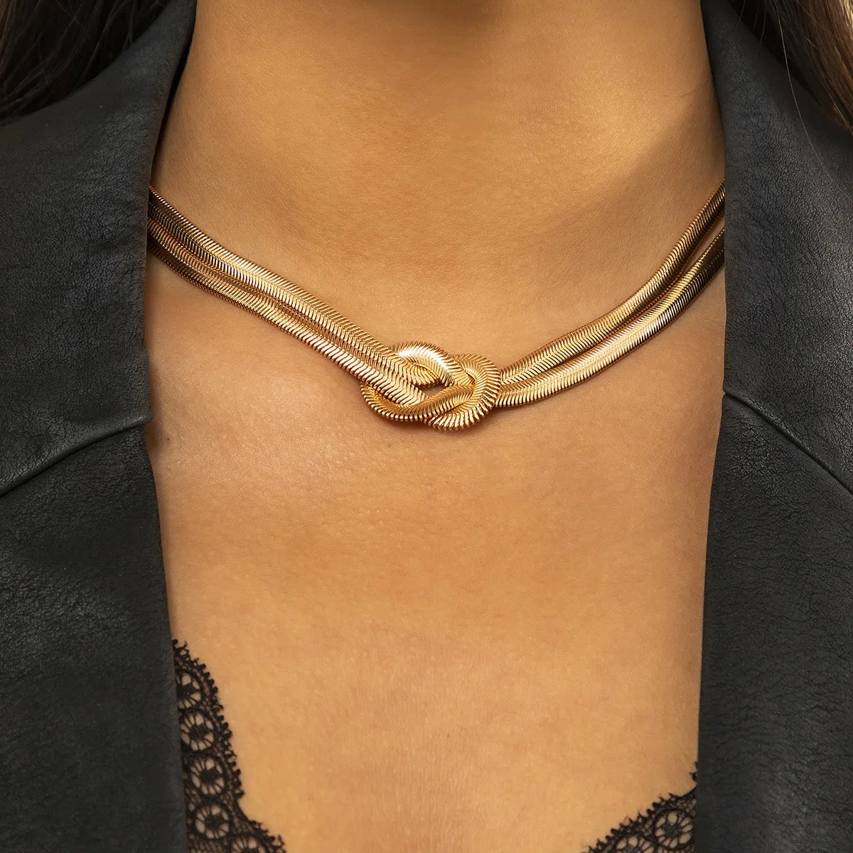 Nudo Choker