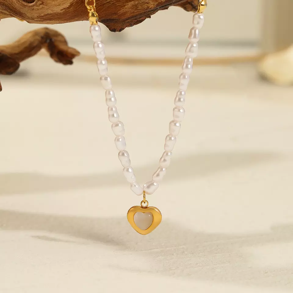 Collares de clip y perlas