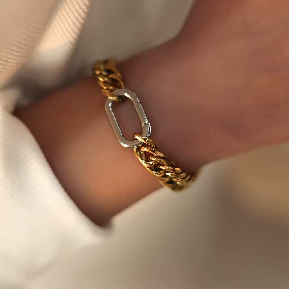 Clip Chunky Bracelet