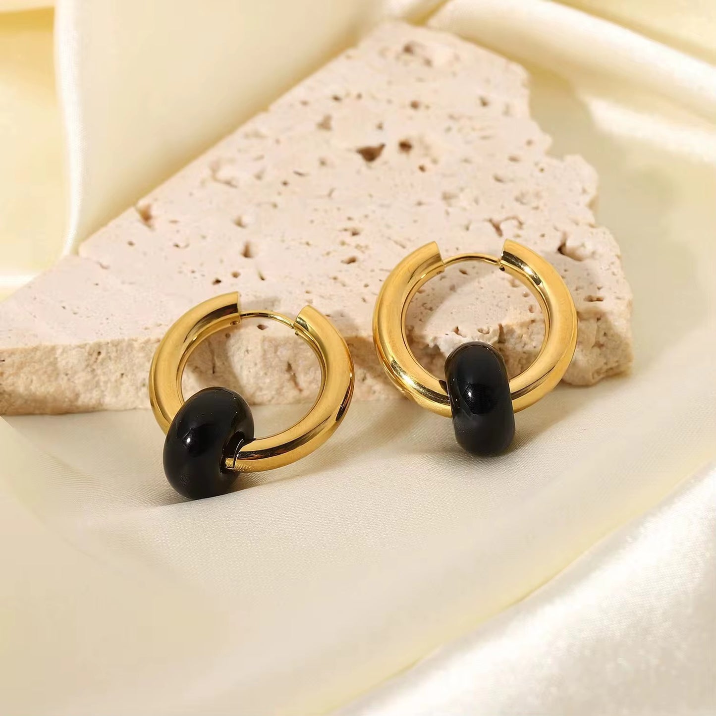 Chic Hoops