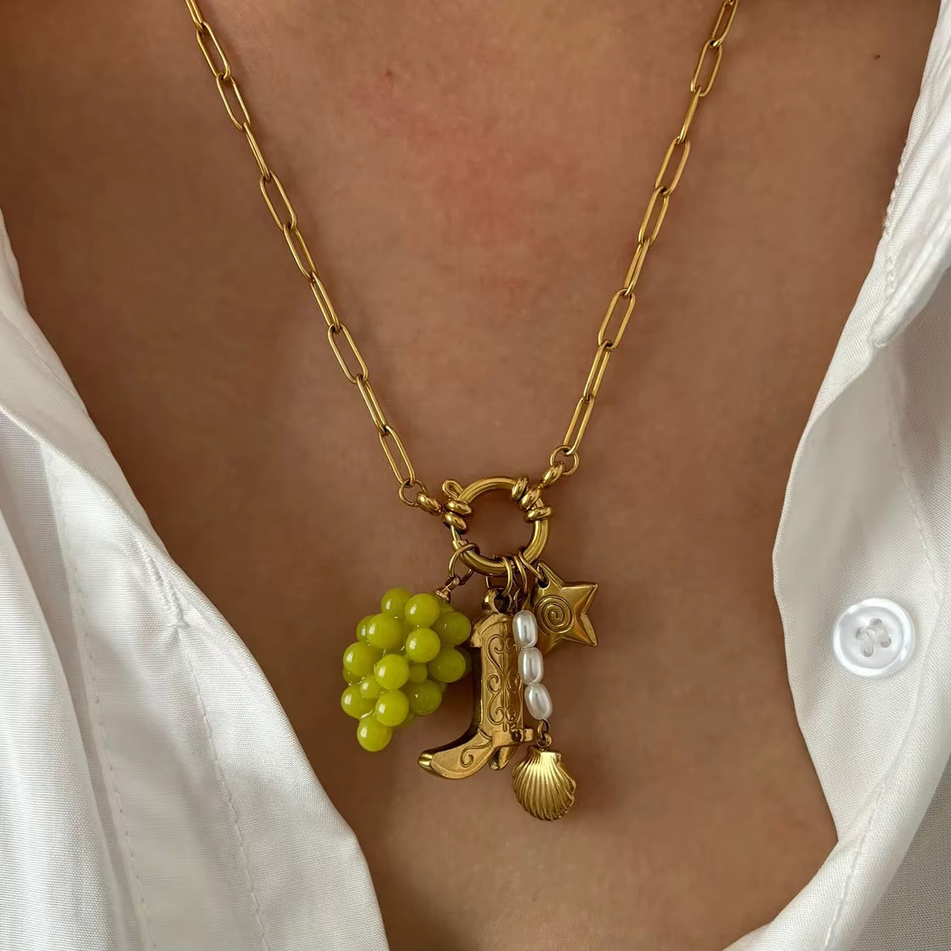 Collares con dijes