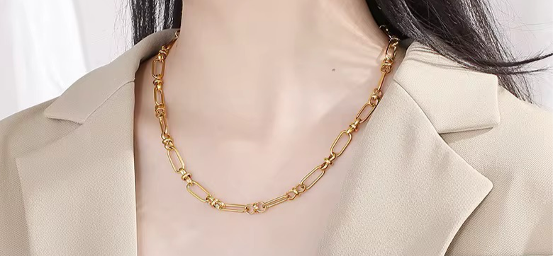 Kassandra Necklace