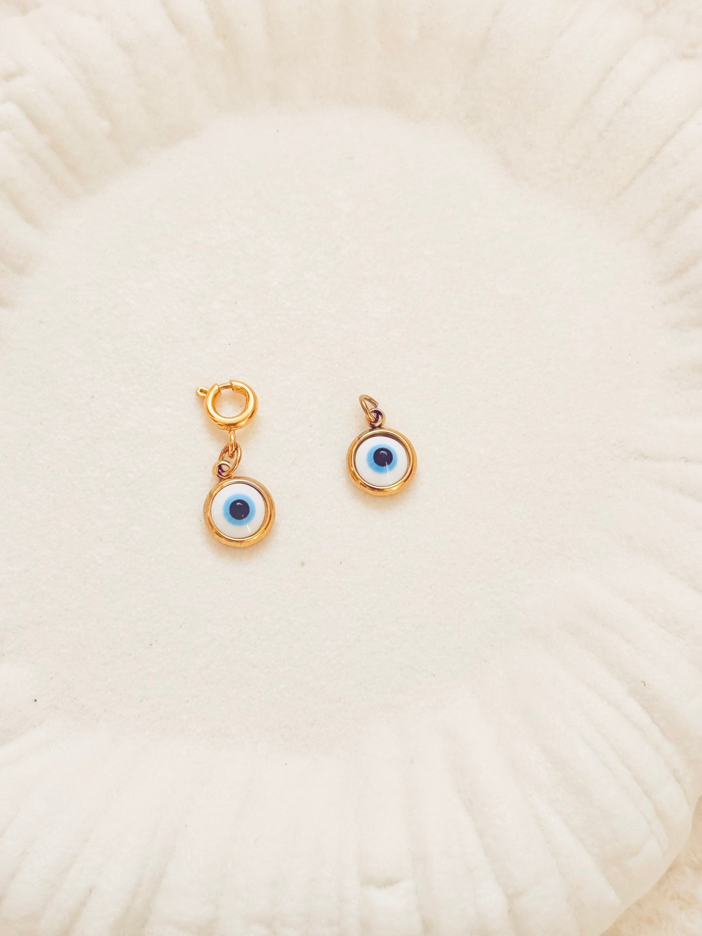 Cuídame Charms