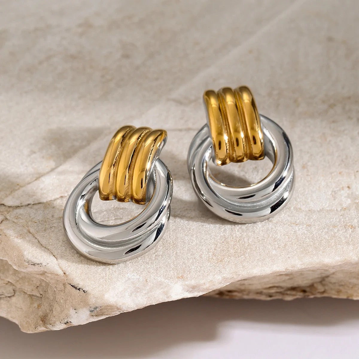 Nudo Earrings