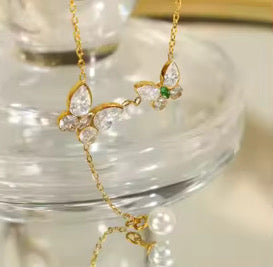 Mariposa Necklace