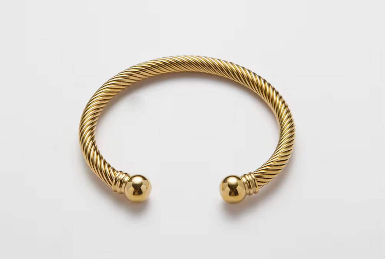Twisted Bracelet