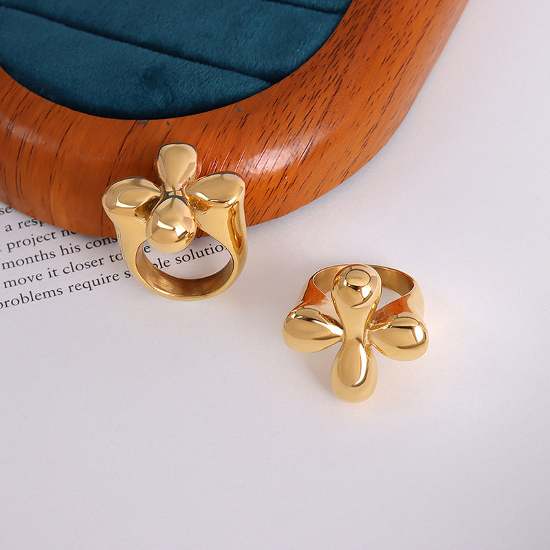 Chunky Clover Ring