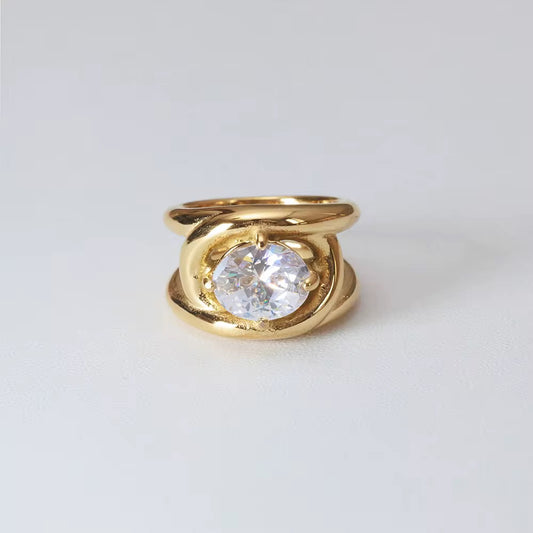Eva Ring