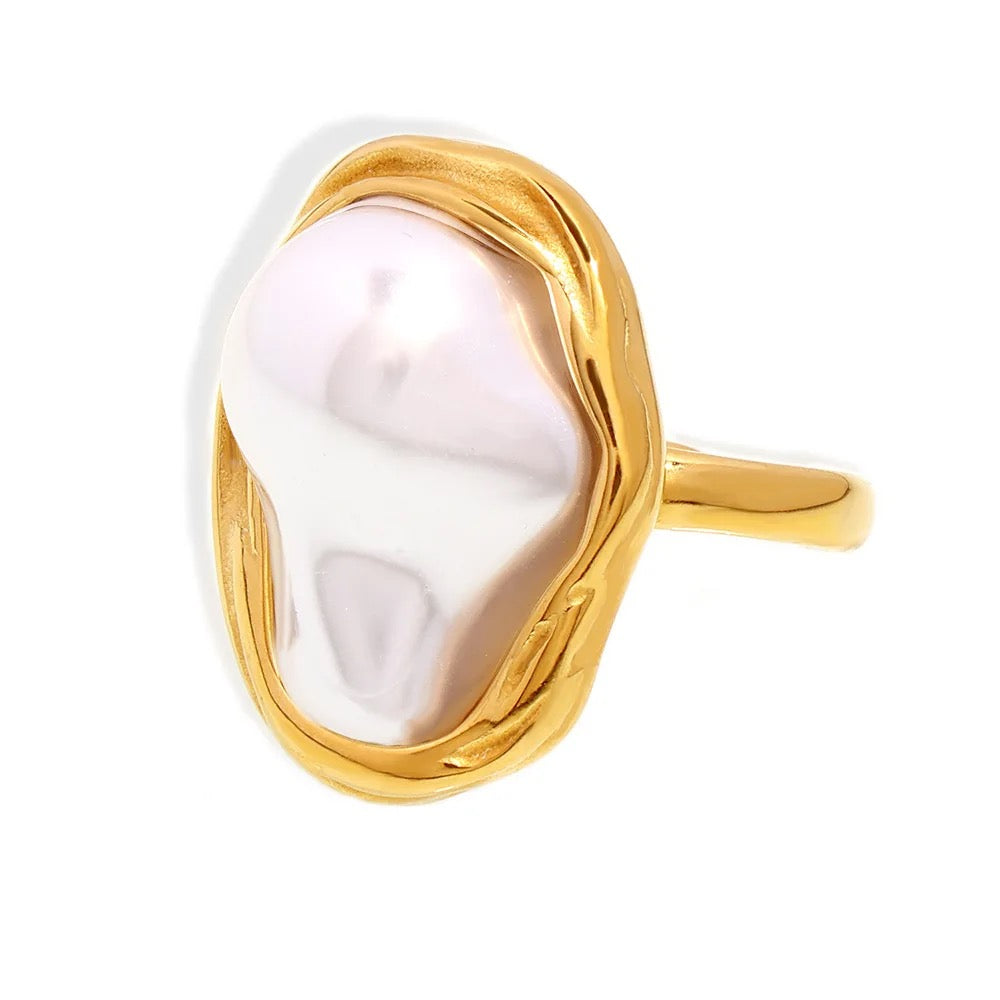 Big Pearl Ring