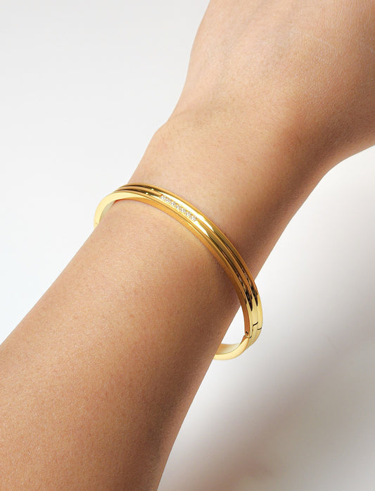 Isa Bangles