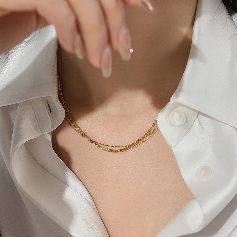 Thin Necklace