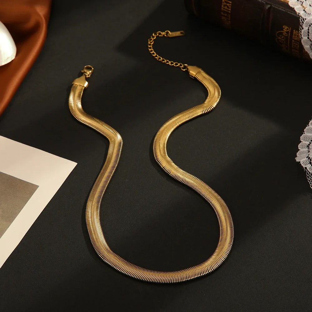 Thick Snake Necklace