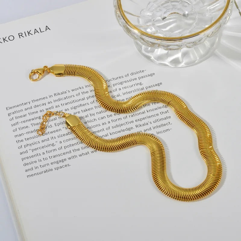 Thick Snake Necklace