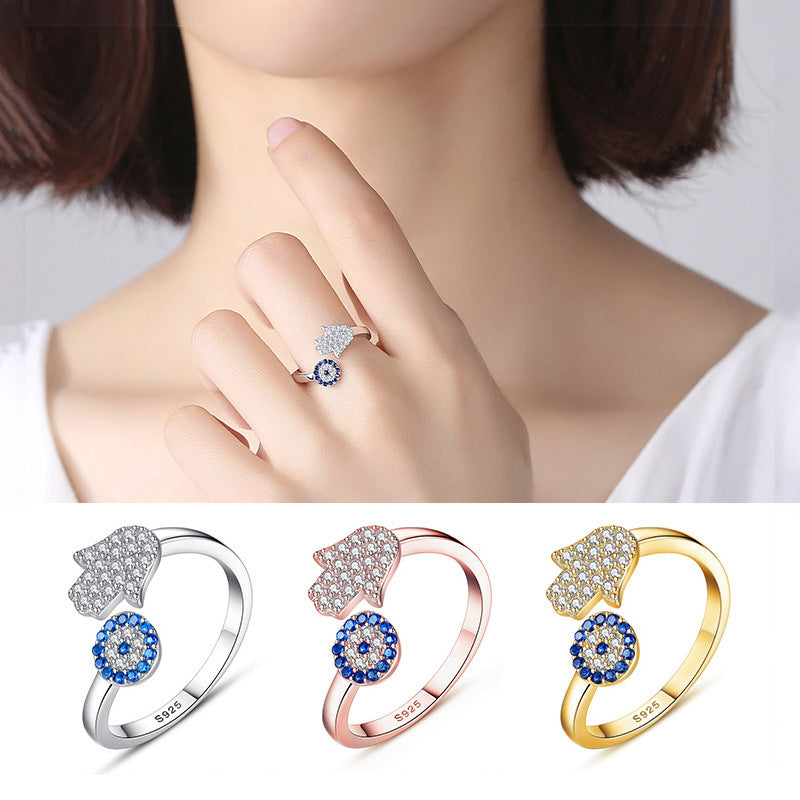 Hand Eye Ring