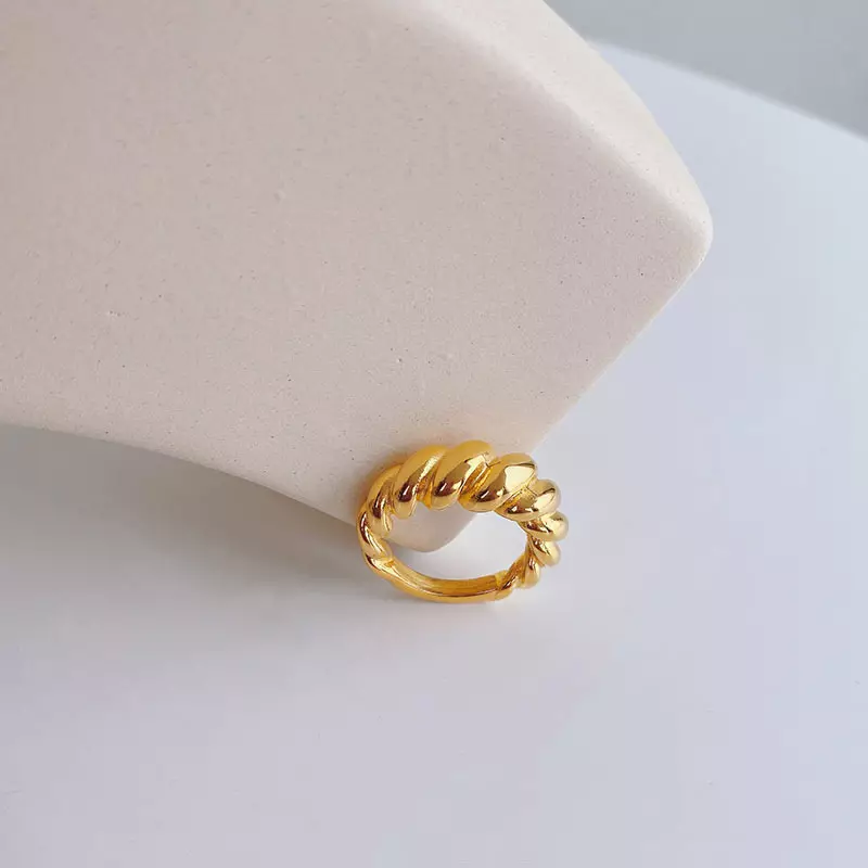 Croissant Ring